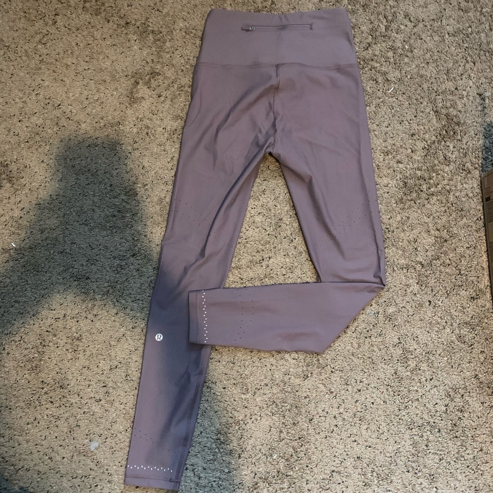 Lululemon light purple/lilac leggings
